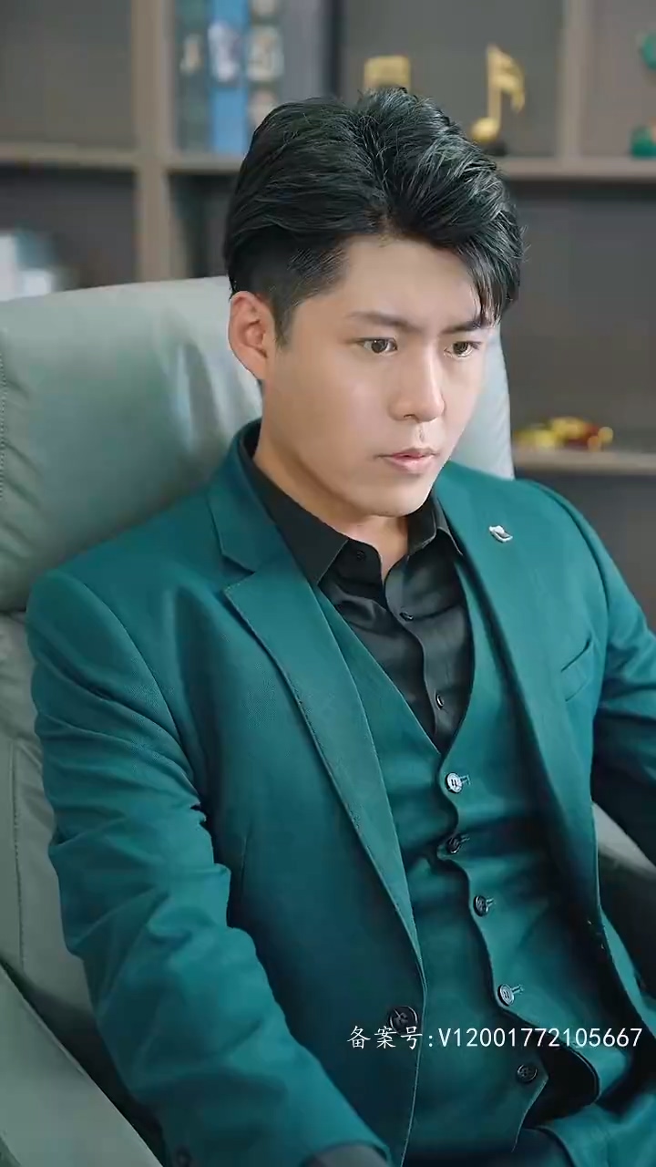 离婚后,白富美总裁后悔了