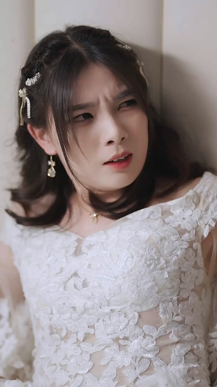 墨少,夫人她又逃了